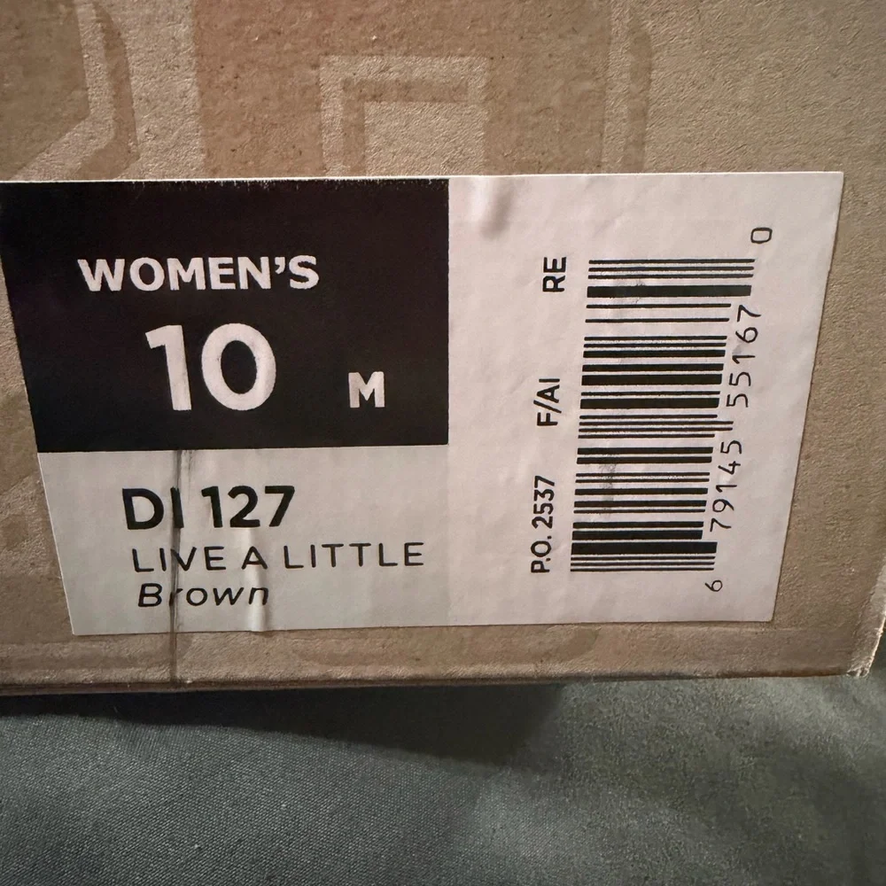 Dingo Brown and White Heeled Boots - Picture 4 of 12